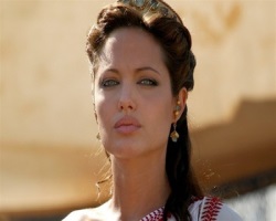 Анджелина Джоли станет Клеопатрой    